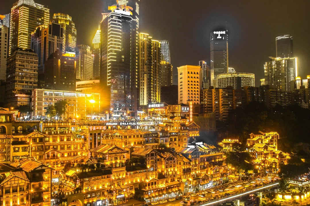 重庆，历史文化名城与现代化大都市的璀璨交融地